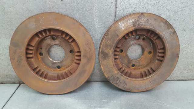 Frenos delanteros BJ1Y3325X MAZDA