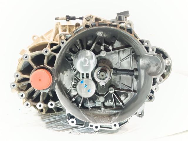 BJ3R7002BA Land Rover