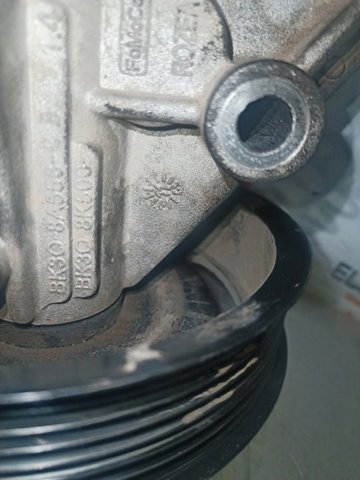 Bomba de agua para motor BK3Q8A558CB FORD