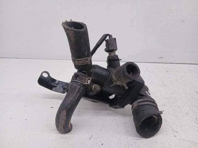 Caja del termostato BK3Q8A586AB FORD