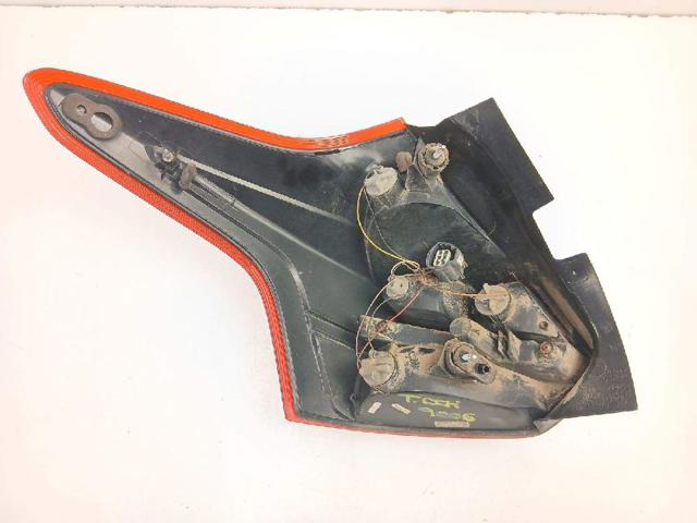 BM5113404AK Piloto trasero derecho  en stock Sabadell