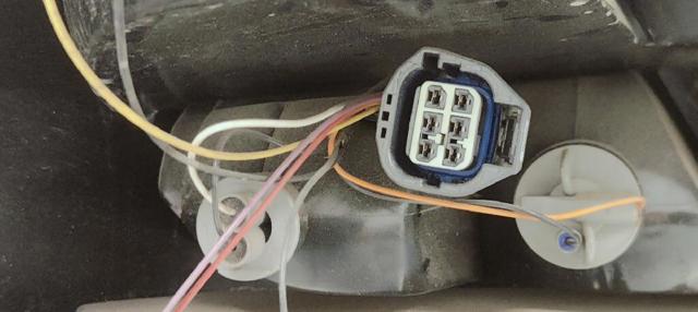BM5113404AK FORD Piloto trasero derecho comprar Alcalá