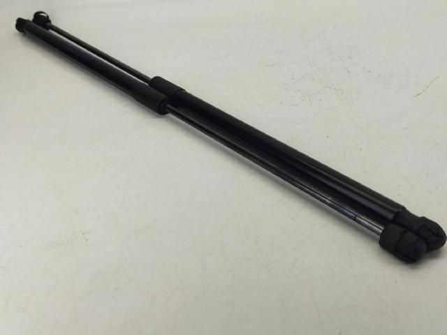 BM51A406A10AE Amortiguador de la tapa del maletero  comprar en Reus