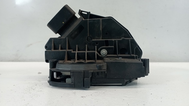 FORD BM5AA26413AH Cerradura de puerta trasera izquierda  disponible Lugo