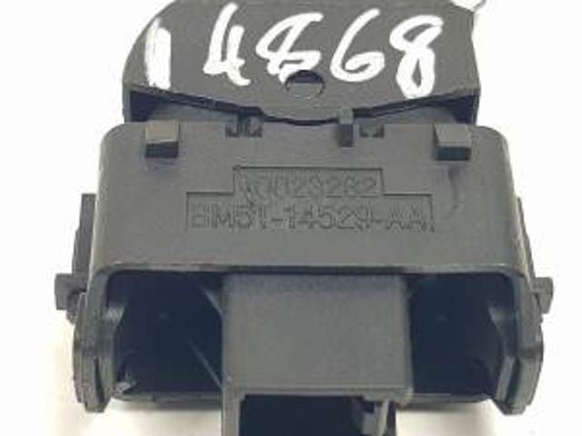 BM5T14529AA Unidad de control de elevalunas delantero derecho  en stock Sabadell