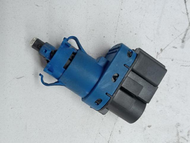 BN7N66490 MAZDA Interruptor de luz de freno  en stock Huelva