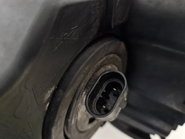 BP4K510L0E MAZDA Faro izquierdo comprar Bilbao