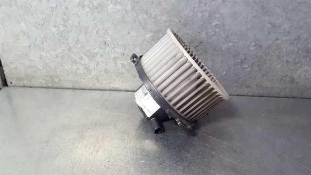 MAZDA BP4K61B10 Ventilador habitáculo  en stock Valencia
