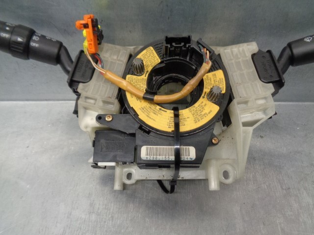 BP4K661B1 Interruptor central de la columna de dirección  comprar en Zaragoza