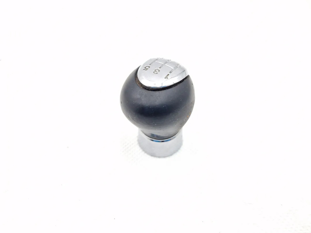 BP4L46030A Perilla de la palanca de cambios  disponible Utrera