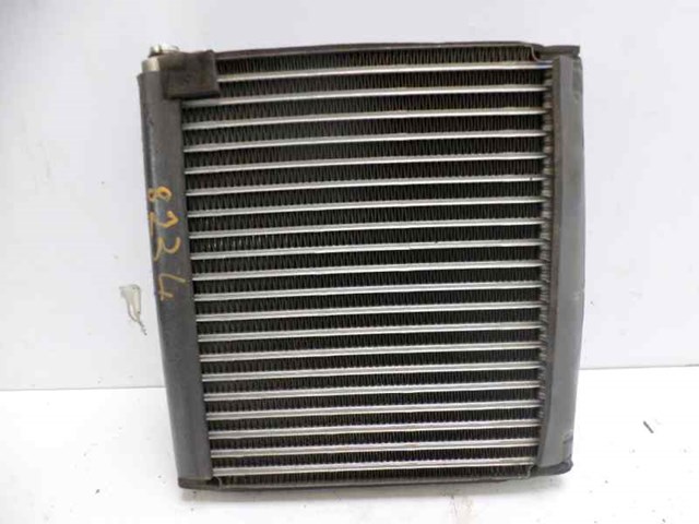 Condensador / radiador  aire acondicionado para mazda 3 1.6 di turbo y6 BP8F61480