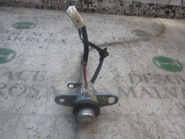 Bombín de cerradura de porton para Mazda 3 BK12
