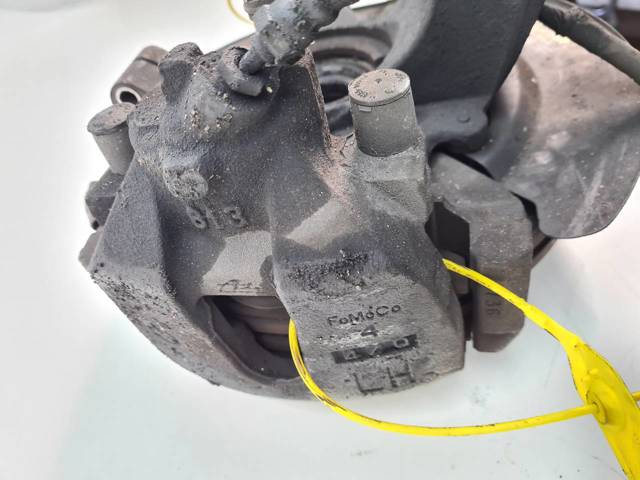 MAZDA BPYK3371XB Pinza de freno delantera izquierda  en stock Terrassa