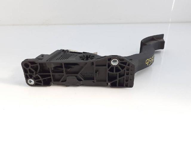 BV619F836AB Pedal del acelerador  disponible Málaga