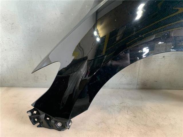 C23552211C Aleta delantera izquierda comprar Sevilla