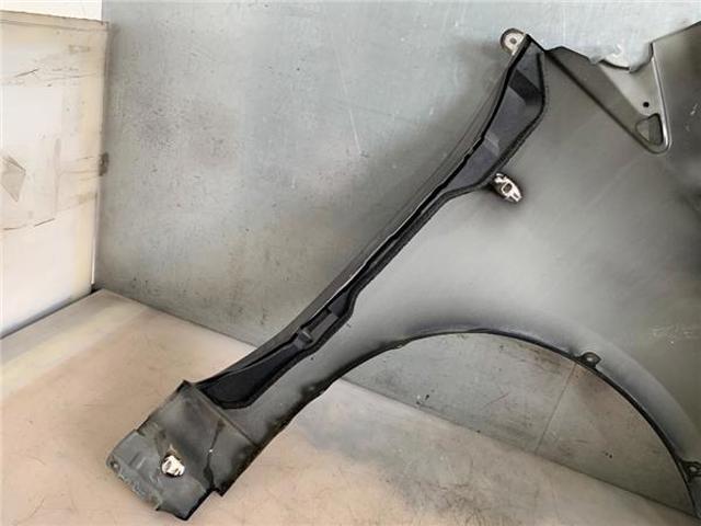 C23552211C MAZDA Aleta delantera izquierda comprar Bilbao