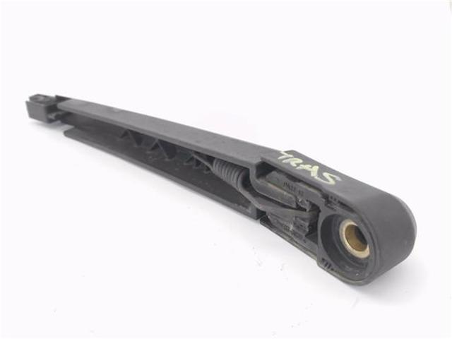 MAZDA C23567421A Brazo del limpiaparabrisas, trasero  en stock Salamanca