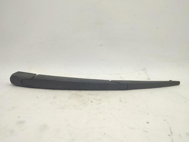 C23567421A Brazo del limpiaparabrisas trasero  disponible Burgos