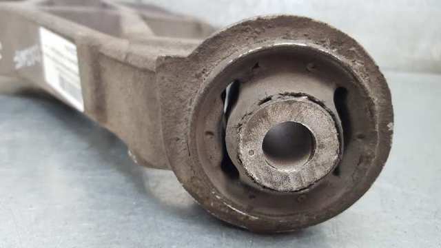 Brazo superior izquierdo de la suspensión trasera C2Z31679 JAGUAR