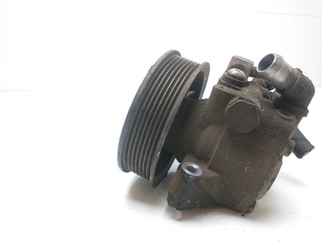 CC113A696BB FORD Bomba de dirección comprar Madrid
