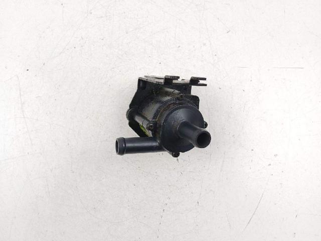 FORD CM5G8C419AA Bomba de agua eléctrica auxiliar  en stock Salamanca