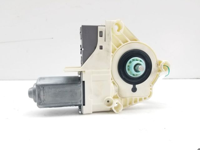 Motor eléctrico, elevalunas, puerta delantera izquierda CUR000151 Land Rover