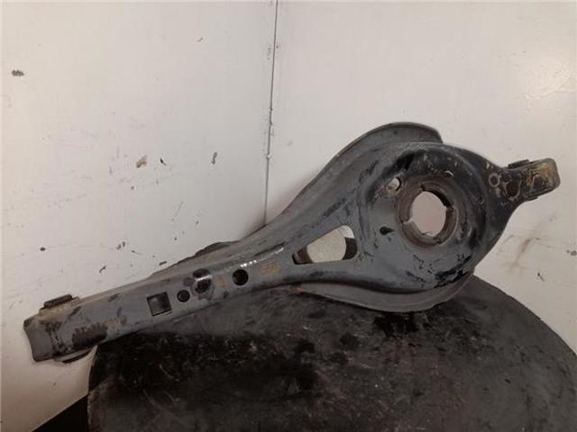 CV615K652AAD Brazo inferior trasero izquierdo/derecho  disponible Málaga