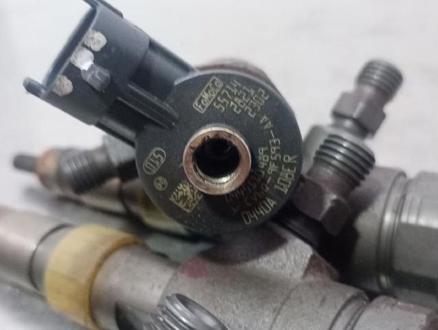 CV6Q9F593AA FORD Inyector de combustible  disponible Vigo