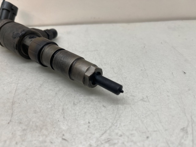 Inyector de combustible Ford Focus 3 CB8