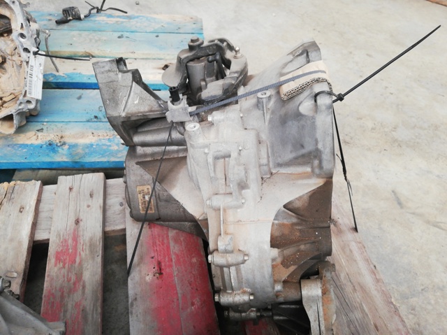 Caja de cambios mecánica, completa Ford Focus 3 CB8
