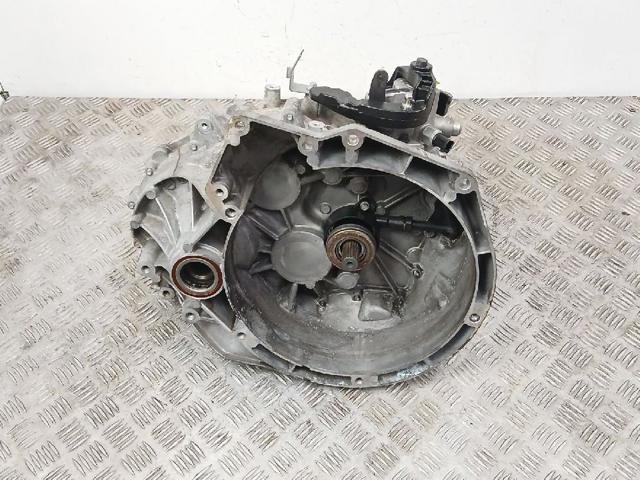 Caja de cambios mecánica, completa Ford Focus 3 CB8