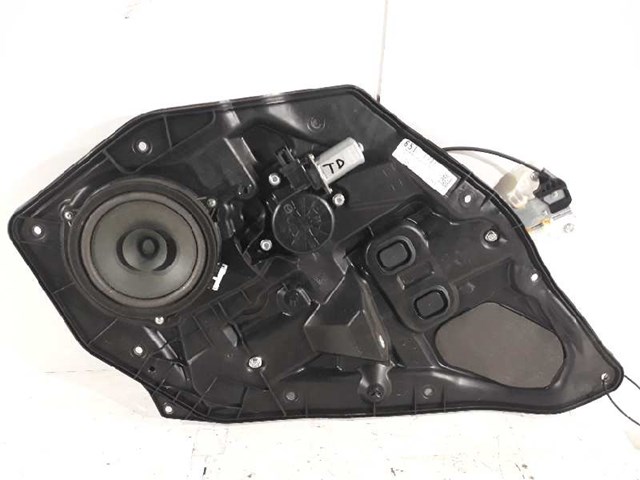D01G5858X Mazda