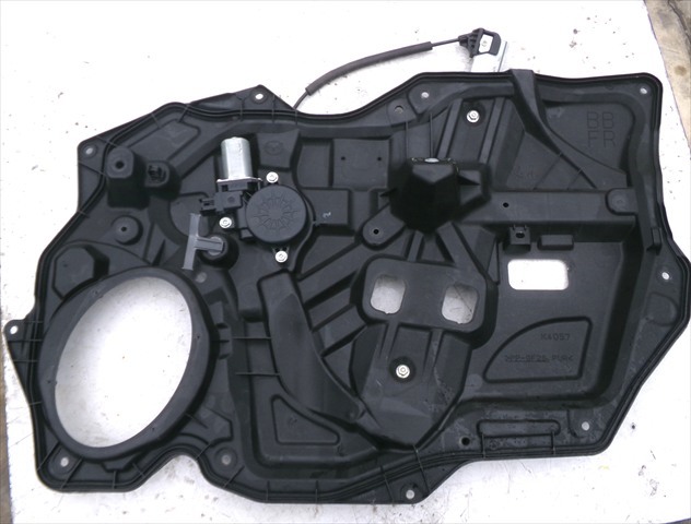 D01G5858X Mazda