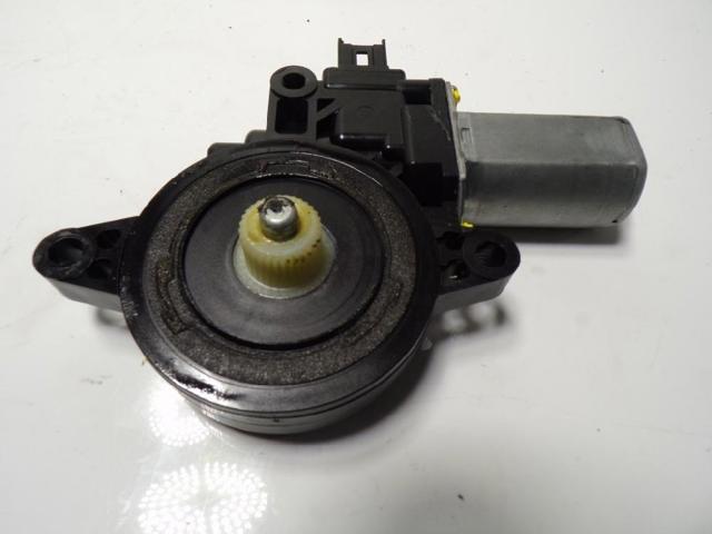 D01G5958XB Mazda