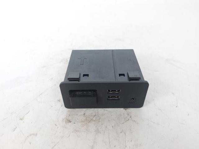 D09H669U0 MAZDA Unidad de control multimedia  comprar en Lleida