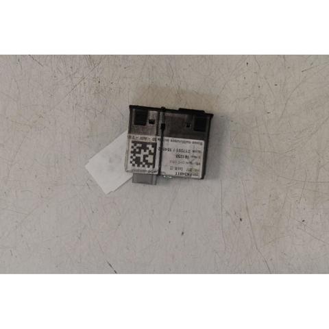 D09H669U0 Unidad de control multimedia  en stock Sabadell