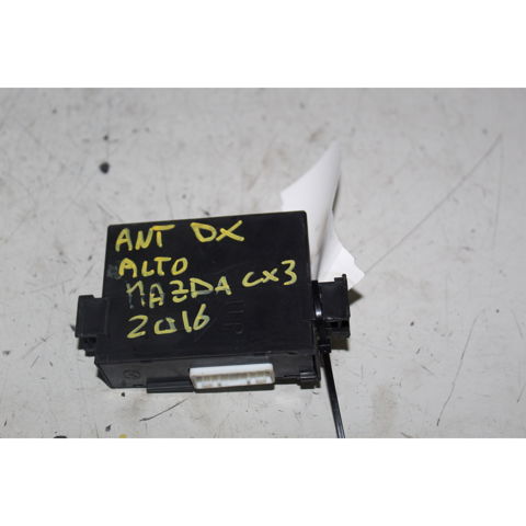 D09V675U0 MAZDA Módulo de cierre centralizado  disponible Vigo