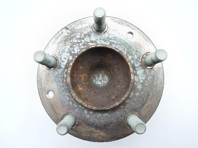 Buje de rueda trasero D10E2615X MAZDA