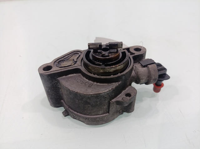 D1562A FORD Bomba de vacío  disponible Ourense