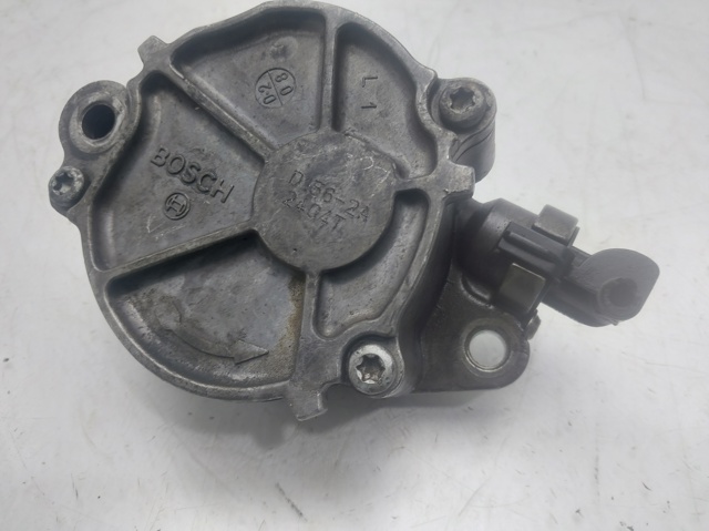 D1562A PEUGEOT Bomba de vacío  comprar en Jaén