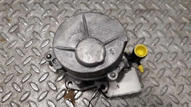 RENAULT D163322916 Bomba de vacío  en stock Salamanca