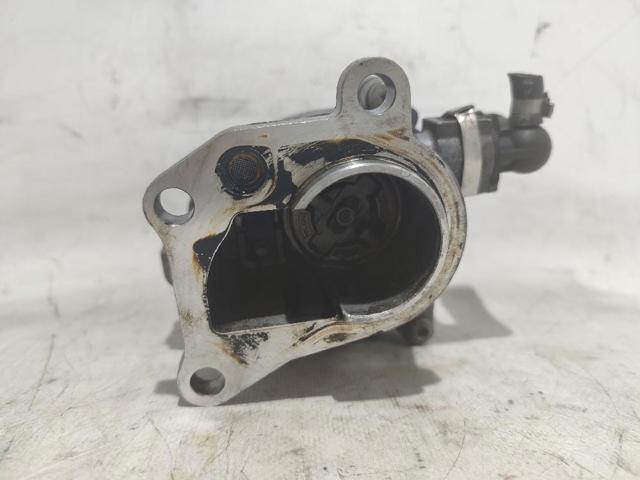 D163322916 RENAULT Bomba de vacío  en stock Huelva