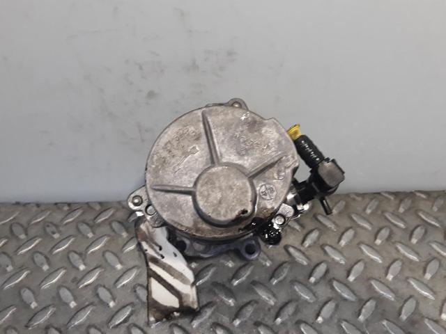 RENAULT D163322916 Bomba de vacío comprar Pamplona