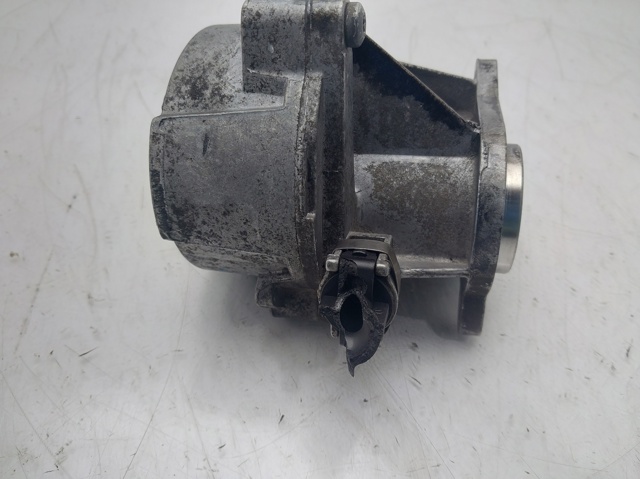 RENAULT D163451323 Bomba de vacío  comprar en Ponferrada