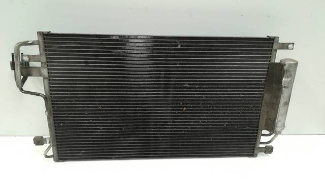 D301730630 HYUNDAI Condensador aire acondicionado  en stock Huelva