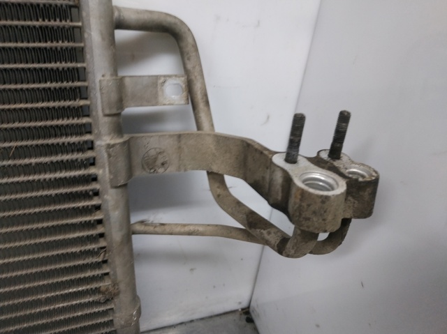 D301730630 HYUNDAI Condensador de aire acondicionado  disponible Ourense