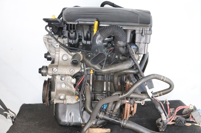 D4F740 RENAULT Motor completo  disponible Alicante