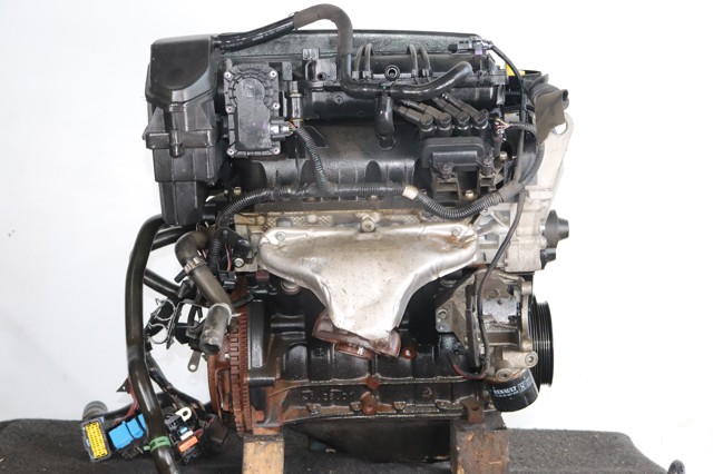 RENAULT D4F740 Motor completo  disponible Valladolid