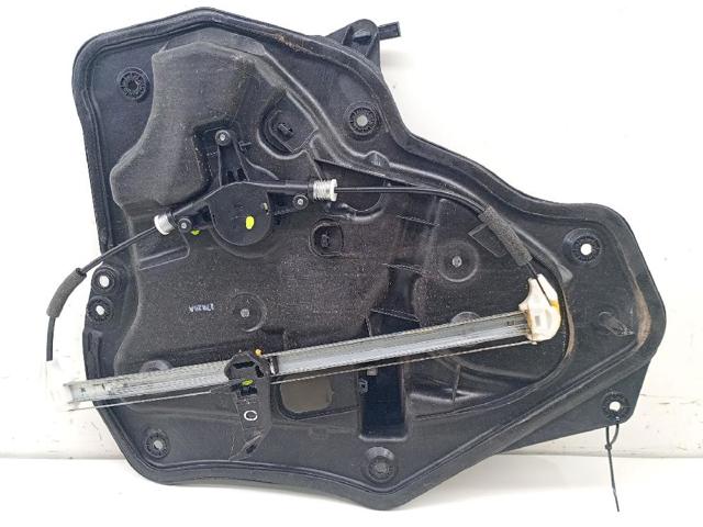 MAZDA D6515858X Motor del elevalunas de la puerta delantera derecha comprar Tarragona