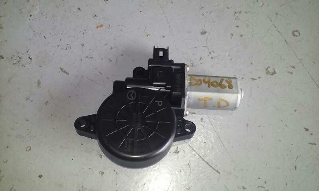 D6515858X Motor del elevalunas de la puerta delantera derecha comprar Girona